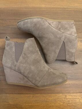 NWT - Taupe Suede Wedge Ankle Booties - Women's